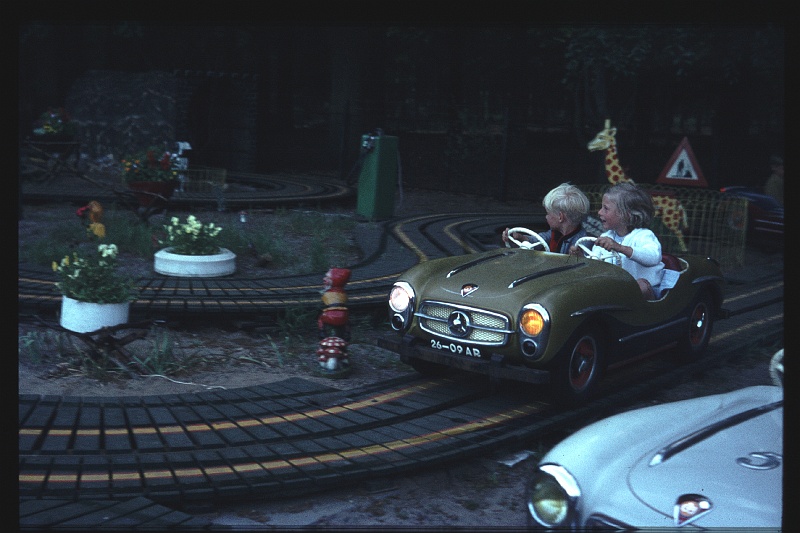 30.Leusderhei jun 1970 Brigitte,Peter.JPG